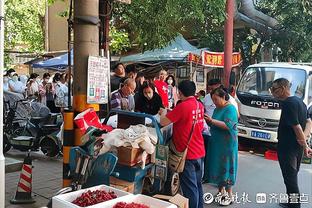 贝巴：曼联在这样的小组不应该垫底，对阵利物浦还是有希望的